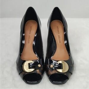 Antonio Melani | Black Patton Peep Toe Heel With Gold Hardware Size 9.5